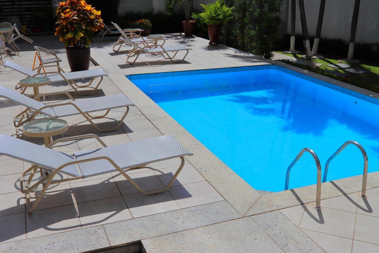 Apartamento Em Frente Ao Shopping Itaigara - Salvador Apartment Exterior photo